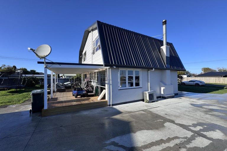 Photo of property in 71 Hedges Street, Sanson, 4817