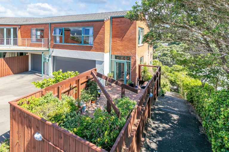 Photo of property in Mt Carmel Mews, 9u4 Arawa Road, Hataitai, Wellington, 6021
