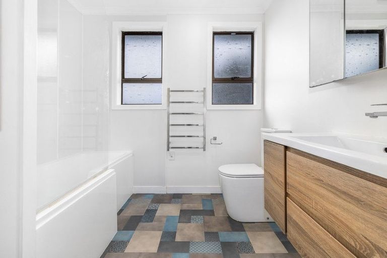 Photo of property in 124 Te Pene Avenue, Titahi Bay, Porirua, 5022