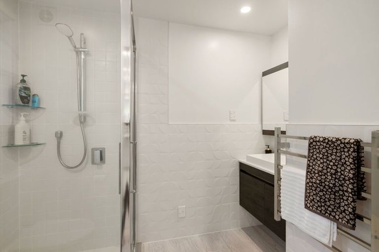 Photo of property in 1 Woodstock Road, Fairfield, Hamilton, 3214