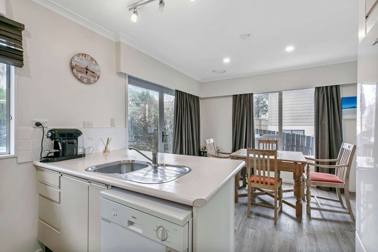 Photo of property in 165 Glamorgan Drive, Torbay, Auckland, 0630