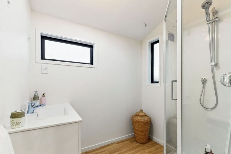 Photo of property in 17 Ebony Place, Massey, Auckland, 0614