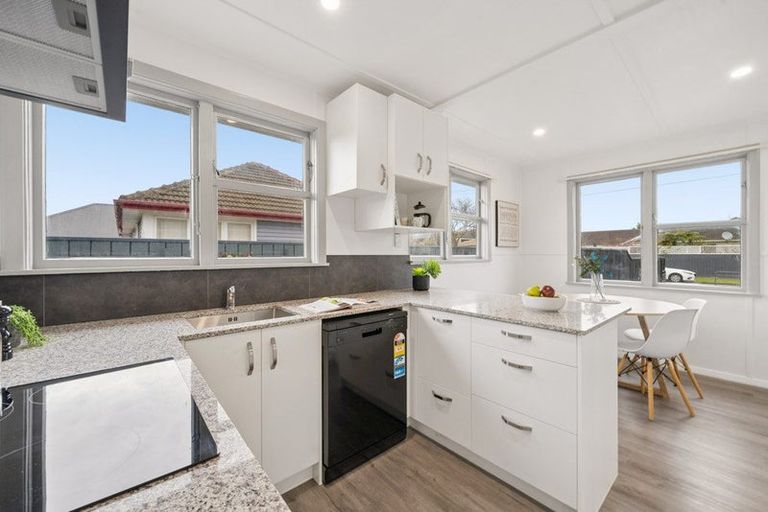 Photo of property in 58 Thackeray Street, Trentham, Upper Hutt, 5018