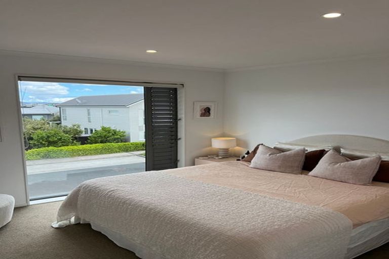 Photo of property in 18 Shelduck Way, Hobsonville, Auckland, 0616