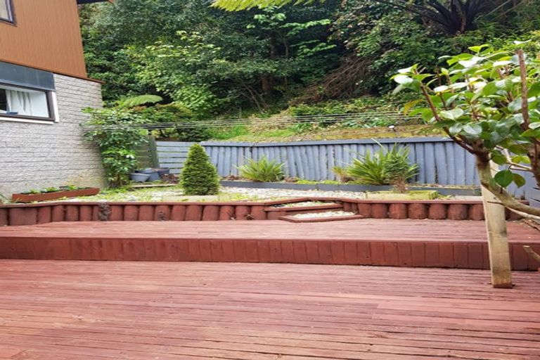 Photo of property in 99 Churton Drive, Churton Park, Wellington, 6037