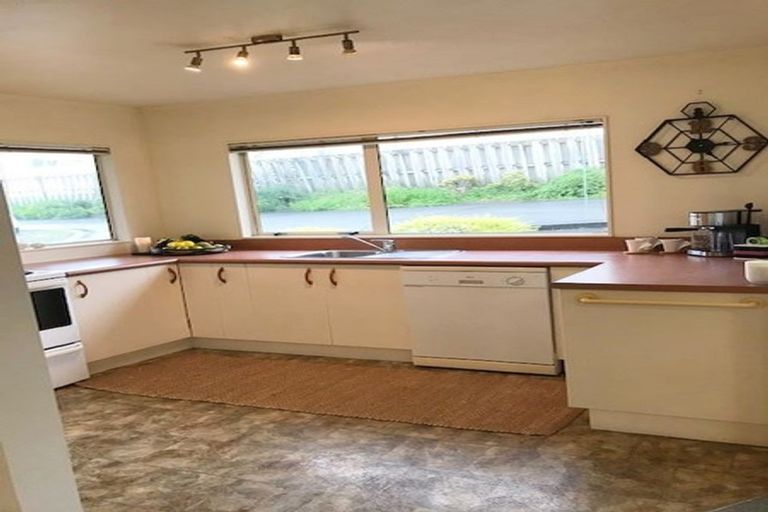 Photo of property in 1/7 Mably Court, Stanmore Bay, Whangaparaoa, 0932