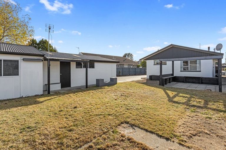 Photo of property in 25 Heathglen Avenue, Parklands, Christchurch, 8083