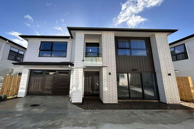 Photo of property in 14 James Street, Mangere East, Auckland, 2024
