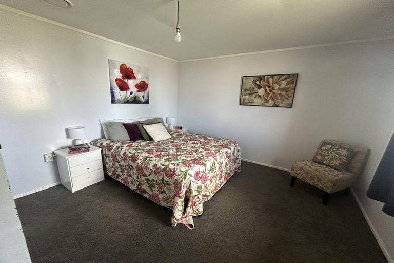 Photo of property in 4 Ashton Terrace, Castlecliff, Whanganui, 4501