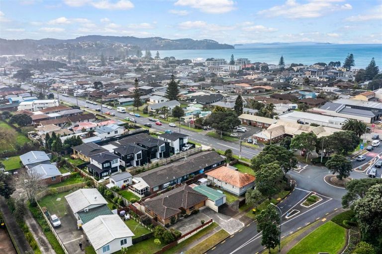 Photo of property in 65 Florence Avenue, Orewa, 0931