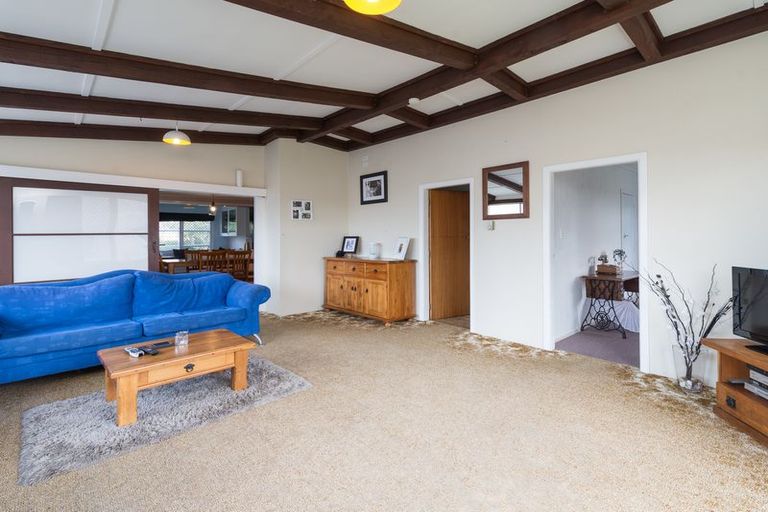 Photo of property in 21 Lee Road, Hannahs Bay, Rotorua, 3010