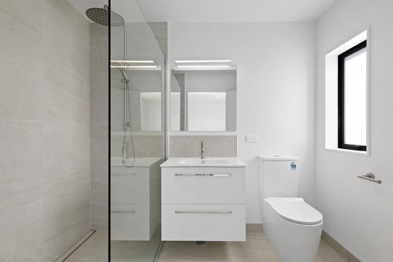 Photo of property in 36 Turtleback Avenue, Whitby, 5024