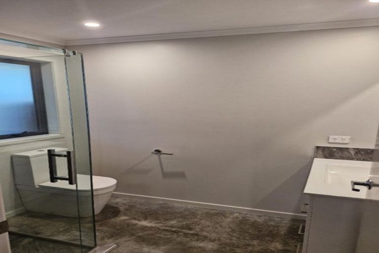 Photo of property in 12 Nukuroa Close, Waitara, 4320