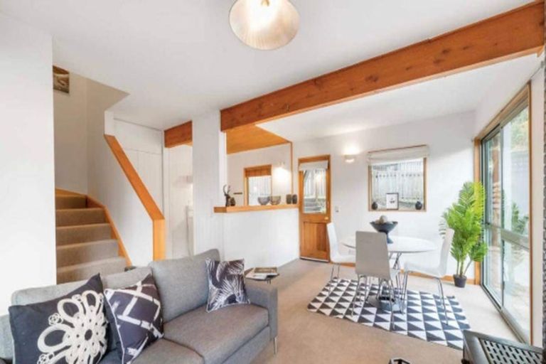 Photo of property in 246a Fernhill Road, Sunshine Bay, Queenstown, 9300