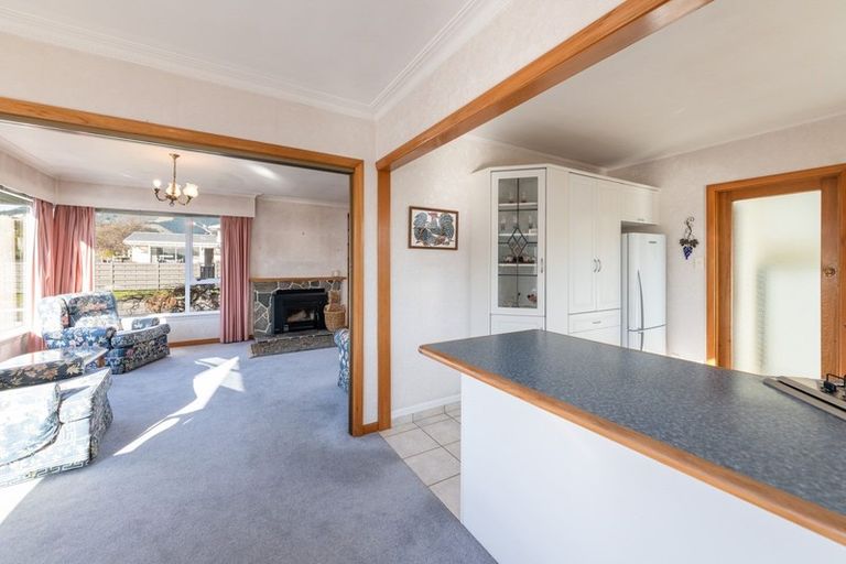 Photo of property in 31 Devon Street, Stoke, Nelson, 7011