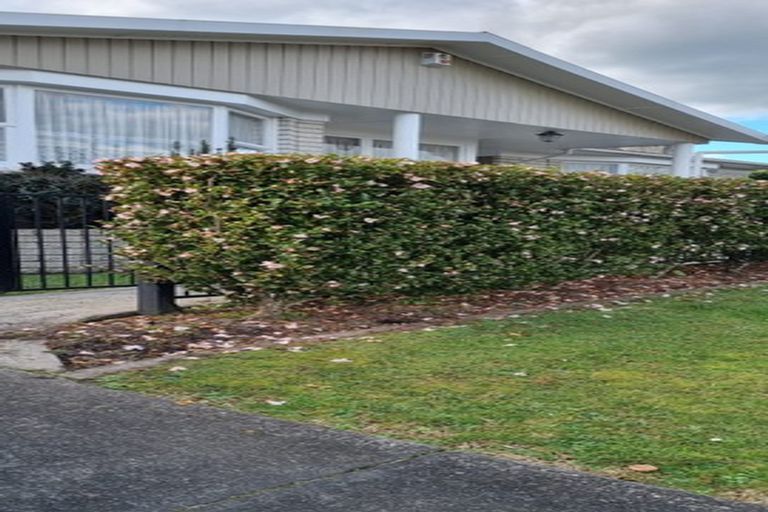 Photo of property in 3 Dalmont Place, Chartwell, Hamilton, 3210