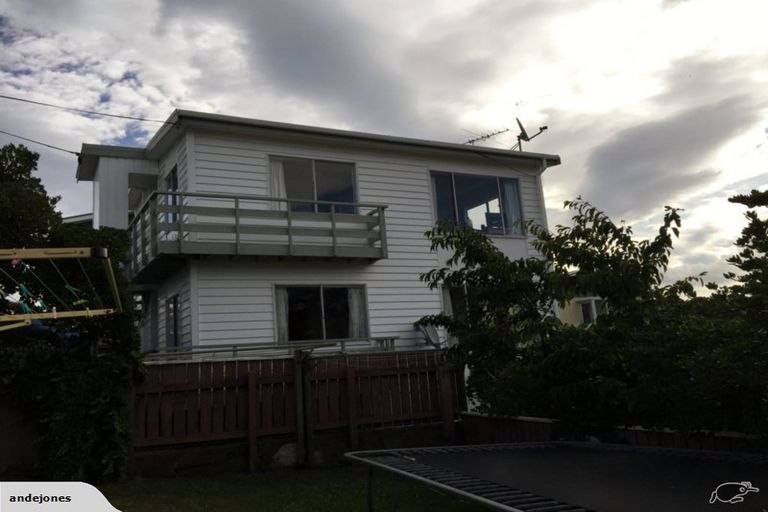 Photo of property in 2 Overtoun Terrace, Hataitai, Wellington, 6021