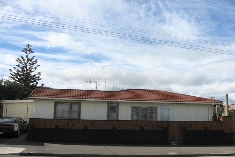 Photo of property in 124 Rua Avenue, Waitarere Beach, Levin, 5510