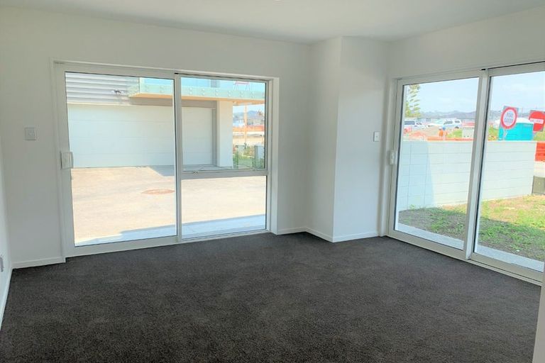 Photo of property in 72a Kerrykeel Drive, Flat Bush, Auckland, 2019