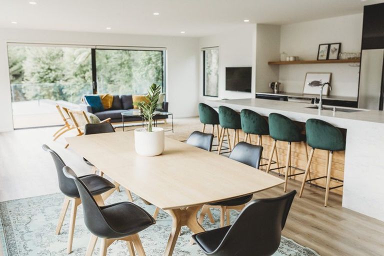 Photo of property in 6 Bright Way, Lower Vogeltown, New Plymouth, 4310