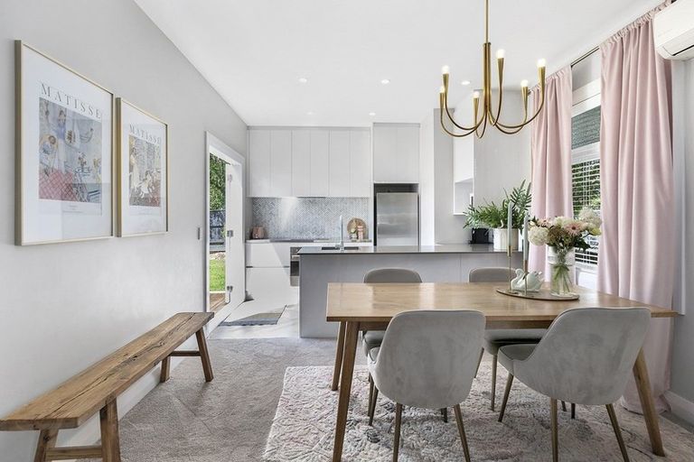 Photo of property in 7 Marsden Avenue, Karori, Wellington, 6012
