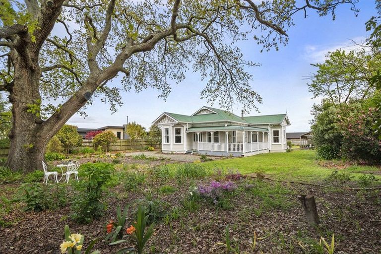 Photo of property in 103 James Line, Kelvin Grove, Palmerston North, 4414
