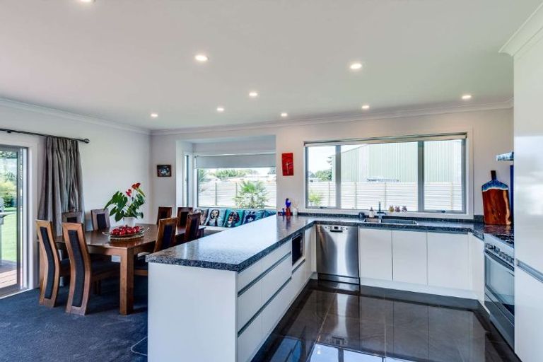 Photo of property in 7 Johns Road, Jervoistown, Napier, 4112