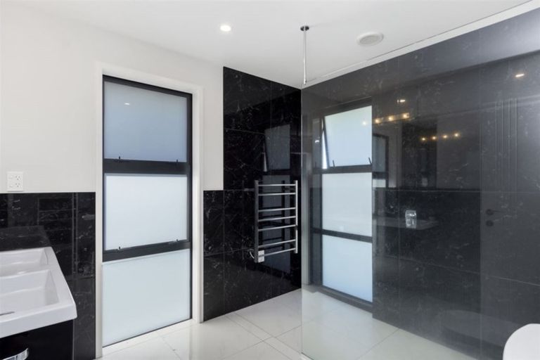 Photo of property in 33 Glenpark Crescent, Bethlehem, Tauranga, 3110