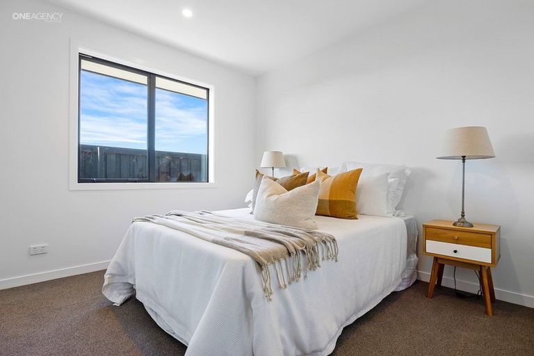 Photo of property in 6 Oakville Close, Rangiora, 7400