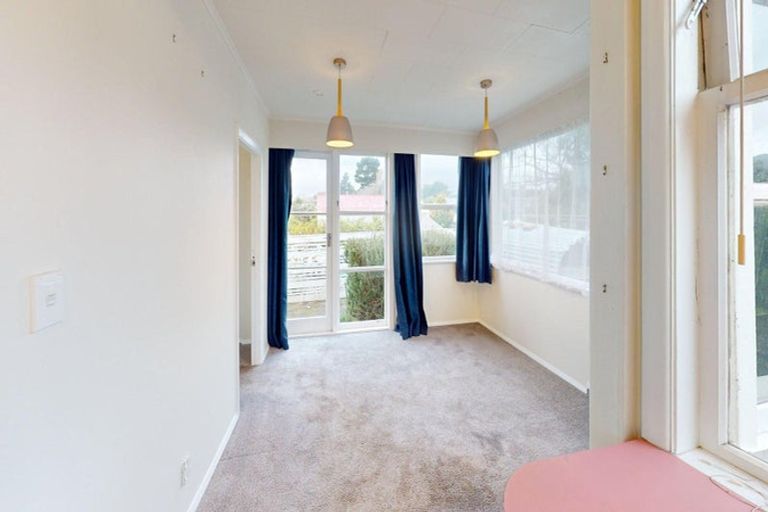 Photo of property in 33 Dale Road, Raumati South, Paraparaumu, 5032