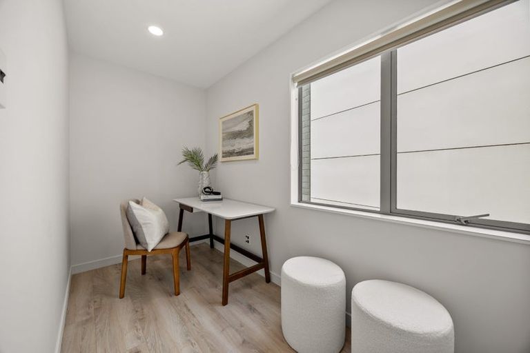 Photo of property in 4 Meritage Lane, Te Atatu South, Auckland, 0610