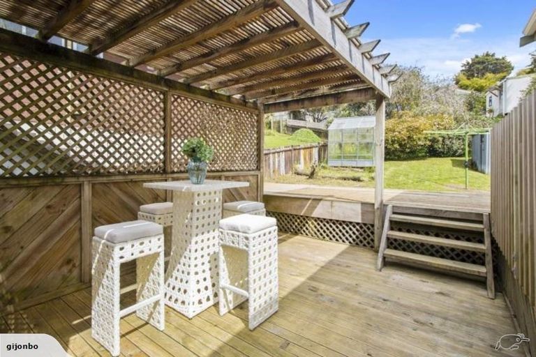 Photo of property in 3 Kilcar Place, Massey, Auckland, 0614