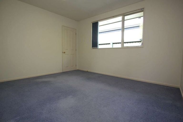 Photo of property in 17 Durrell Way, Rolleston, 7614