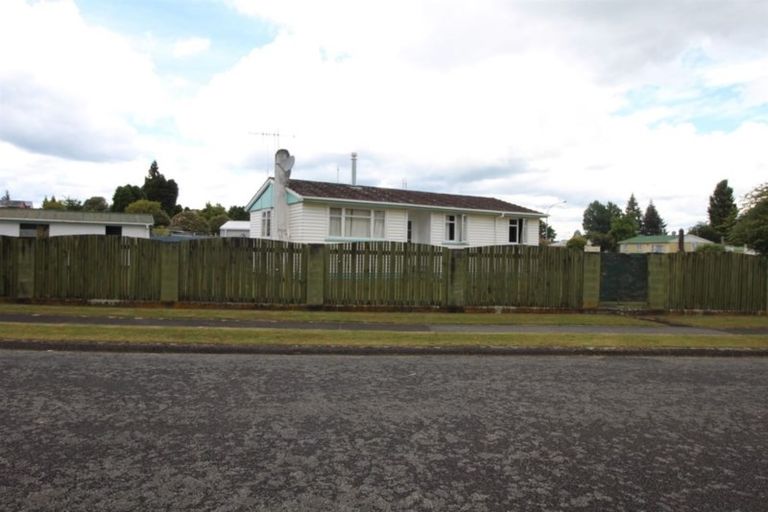 Photo of property in 19 Melrose Place, Tokoroa, 3420