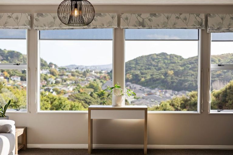 Photo of property in 20 Sailmaker Close, Whitby, Porirua, 5024