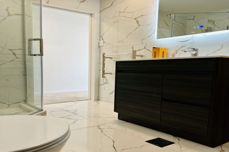 Photo of property in 51b Glendene Avenue, Glendene, Auckland, 0602