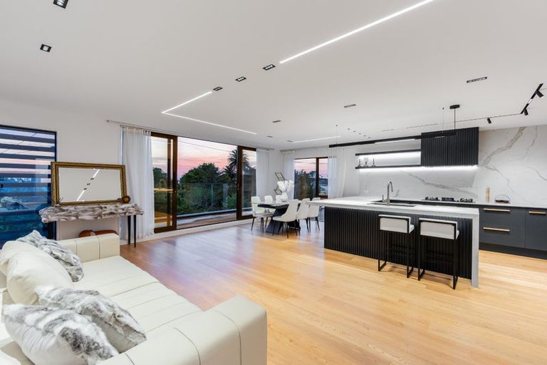 Photo of property in 47c Hastings Road, Mairangi Bay, Auckland, 0630