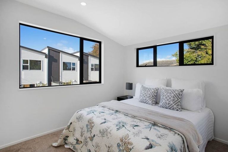 Photo of property in 129 Lancaster Road, Beach Haven, Auckland, 0626