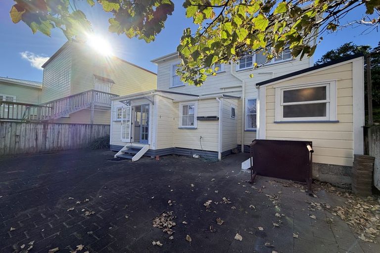 Photo of property in 10 Daniell Street, Newtown, Wellington, 6021