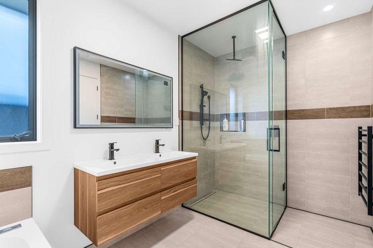 Photo of property in 100 Hoffman Court, Waikiwi, Invercargill, 9810