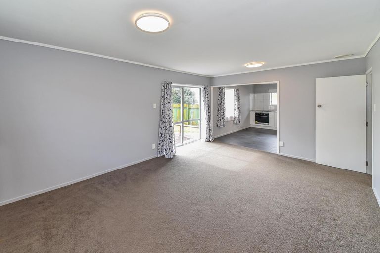 Photo of property in 121 Mahia Road, Wattle Downs, Auckland, 2103