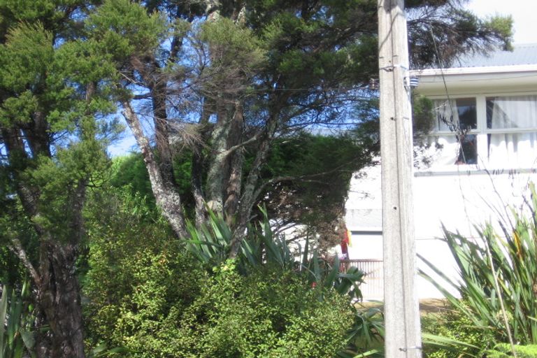 Photo of property in 32 Drome View Place, Beach Haven, Auckland, 0626