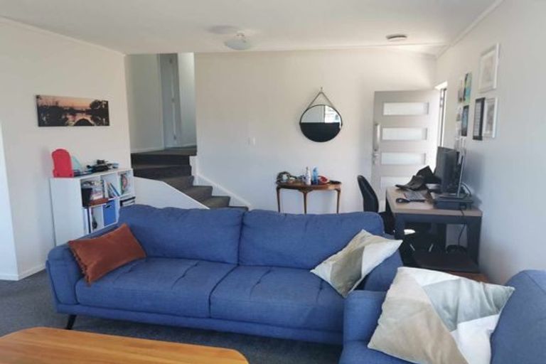 Photo of property in 4 Staysail Place, Whitby, Porirua, 5024