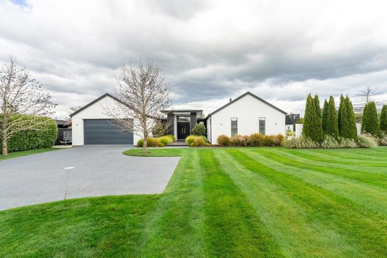 Photo of property in 18 Brampton Drive, West Melton, 7618