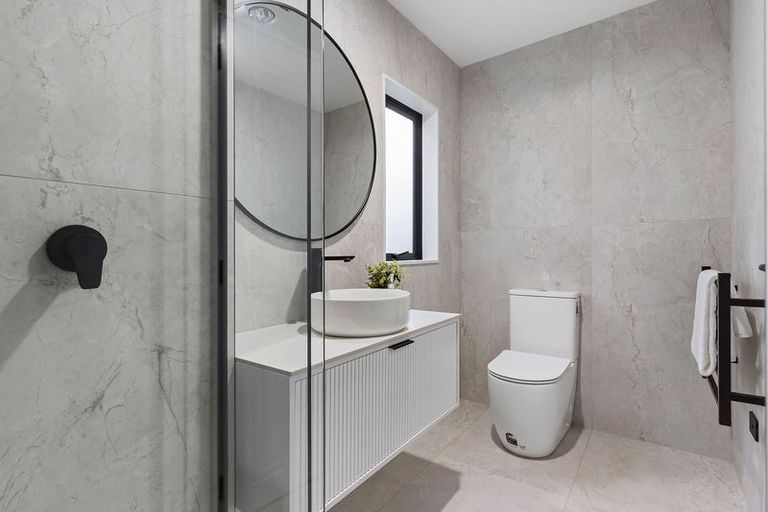 Photo of property in 33 Karaka Village Parade, Karaka, 2580