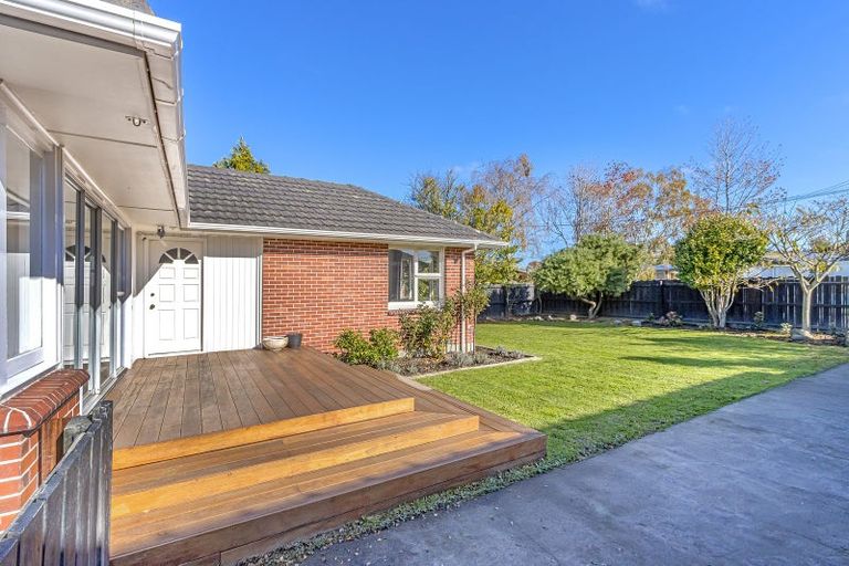Photo of property in 15 Wingate Street, Redwood, Christchurch, 8051