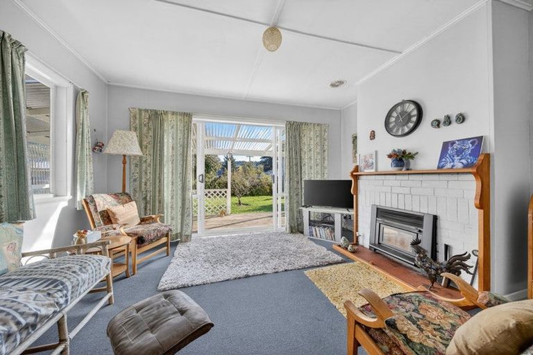 Photo of property in 21 Stanly Street, Eketahuna, 4900