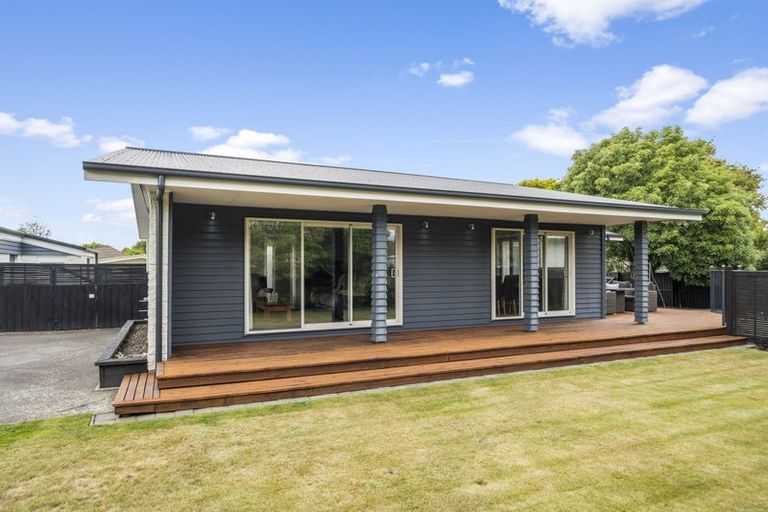 Photo of property in 102b Highsted Road, Bishopdale, Christchurch, 8053