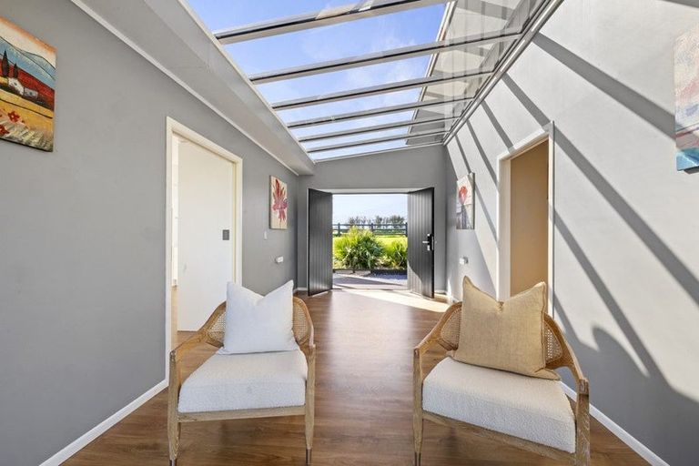 Photo of property in 100 Elsham Road, Lepperton, New Plymouth, 4373