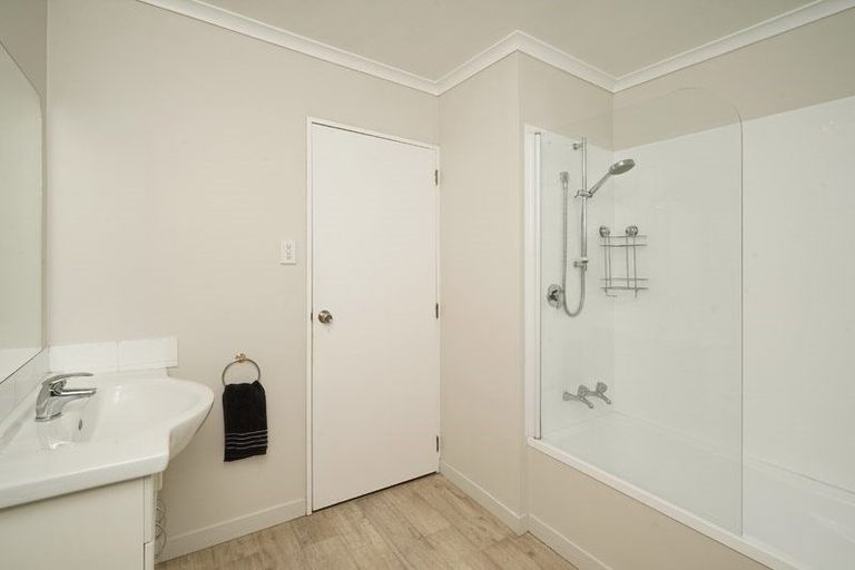 Photo of property in 40 Wilson Street, Islington, Christchurch, 8042